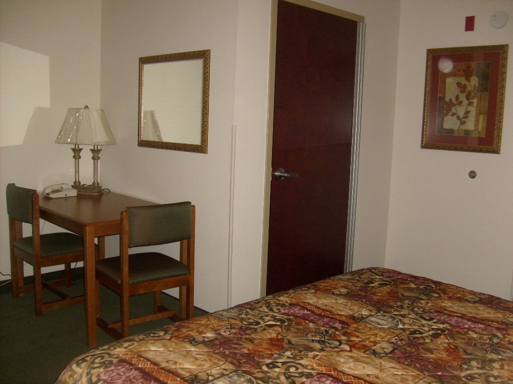 Heritage Inn And Suites Amory Buitenkant foto